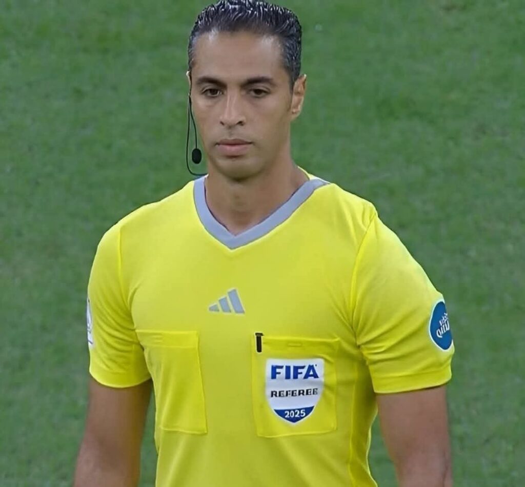 لا صحة لاستبعاد الحكم المصري أمين عمر من كأس العرب