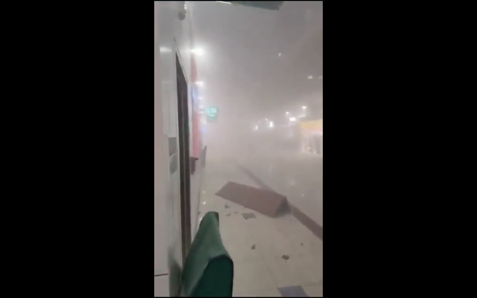 انتشار فيديو لاستهداف في مطار دبي مع الادعاء أنه لمطار تل أبيب